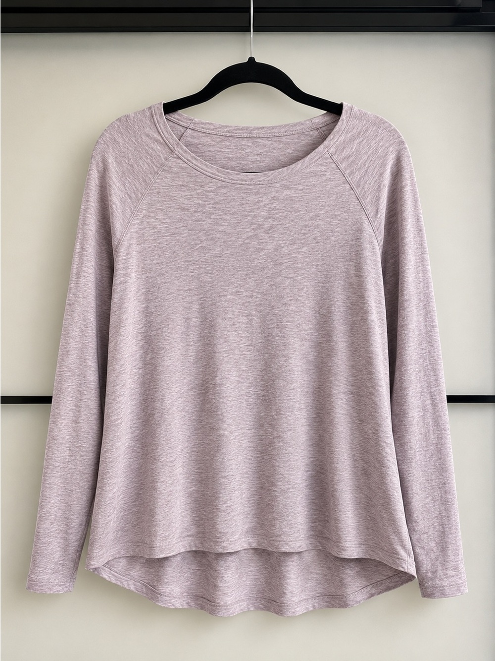 🩶 Lululemon Gray Long-Sleeve Top – Size 12 (Great Condition) 🩶